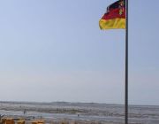 Duhnen_Strand_mit_Blick_auf_Neuwerk_IMG_1282.jpg