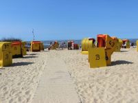 Strandkoerbe_Steg.jpg